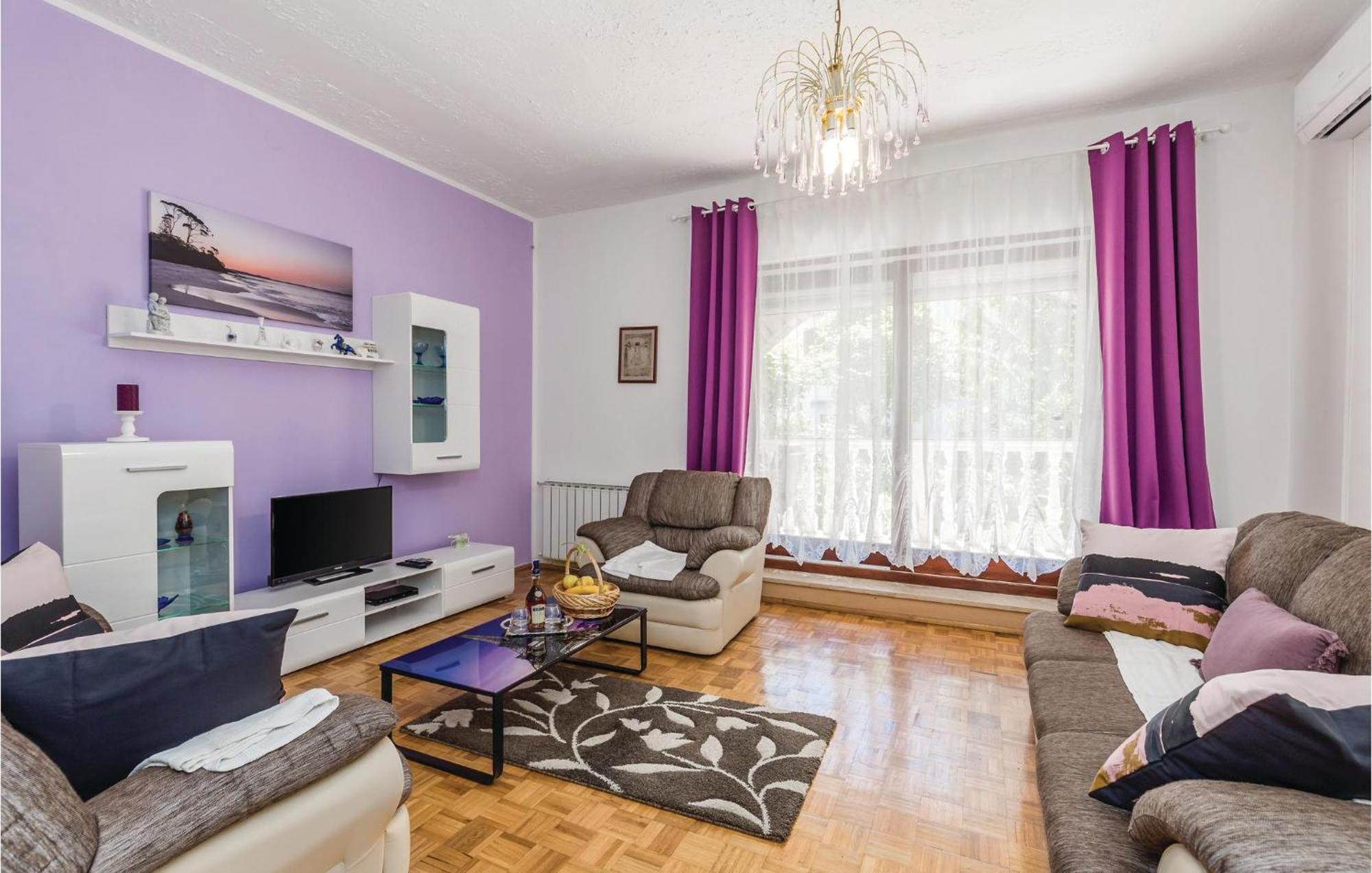 2 Bedroom Awesome Apartment In Матулі Екстер'єр фото